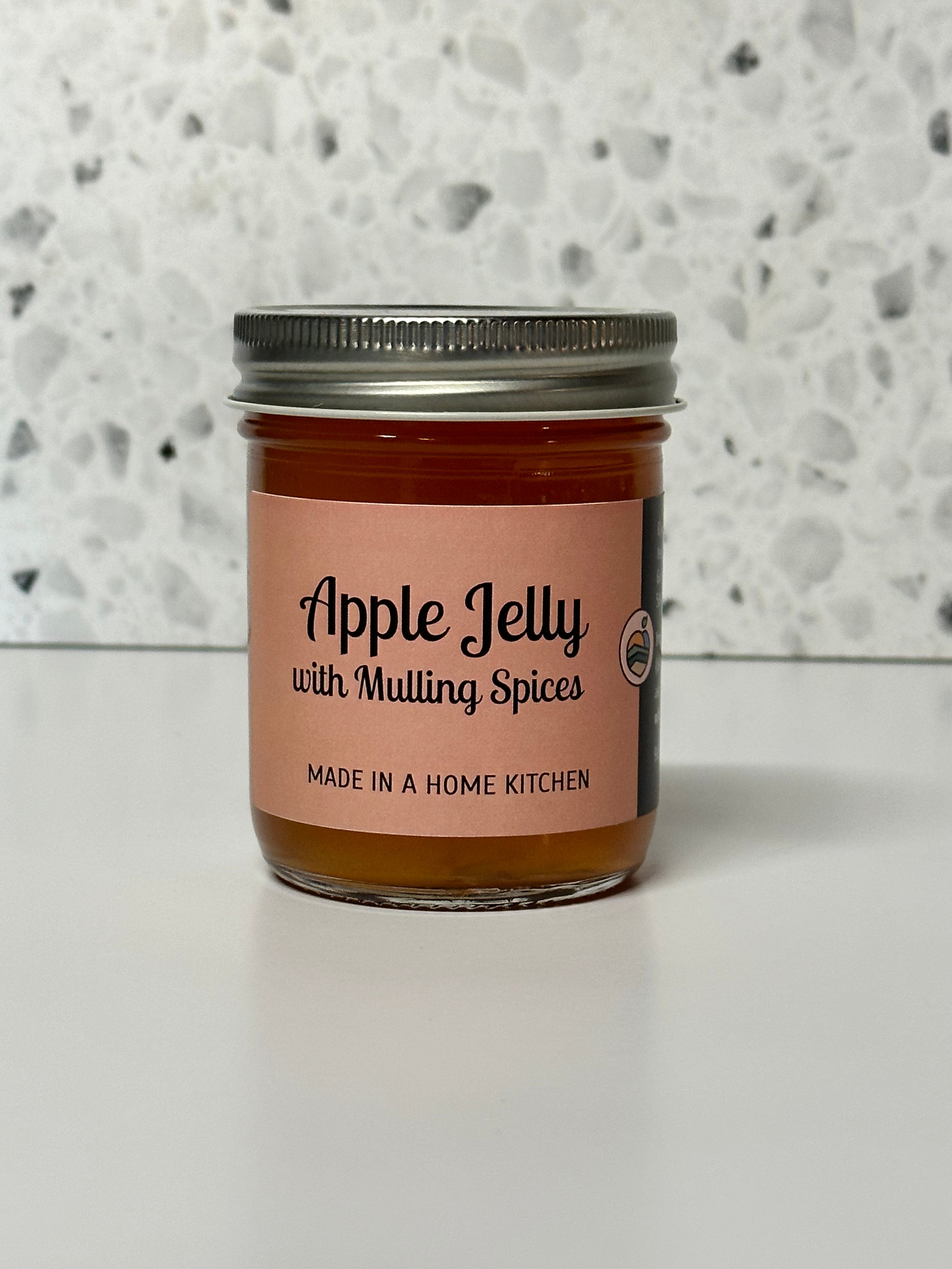 Apple Jelly with Mulling Spices